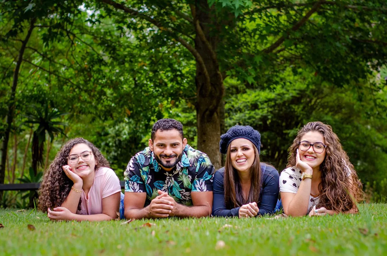 Família faz rifa para custear tratamento de jovem