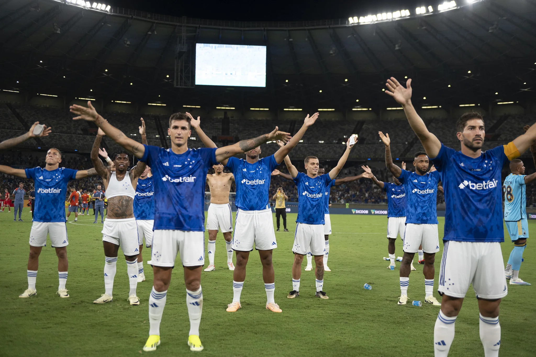 Cruzeiro vence Tombense em jogo duro e vai à final do Mineiro