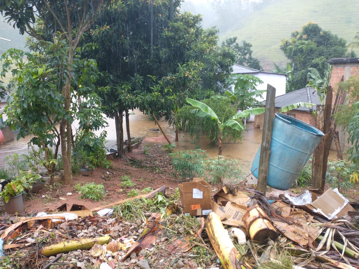 Chuva deixa 64 pessoas fora de casa no ES; Apiacá e Ibitirama são os municípios mais afetados