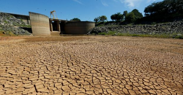 Crise hídrica alerta famílias e empresas a utilizarem energias limpas e eficientes