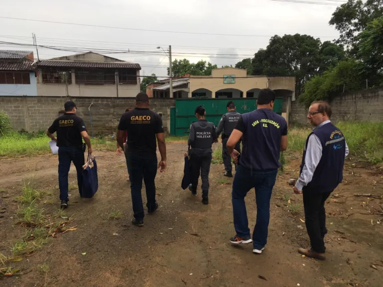Operação prende 14 e desarticula quadrilha especializada em combustível clandestino