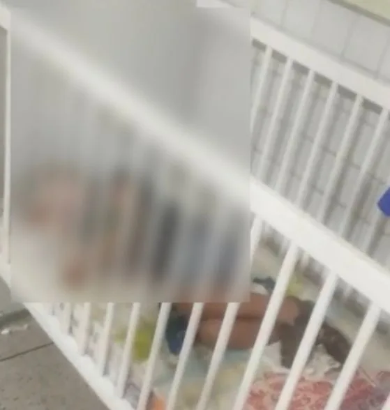 VÍDEO | Criança de 2 anos é esquecida dentro de creche em Cariacica