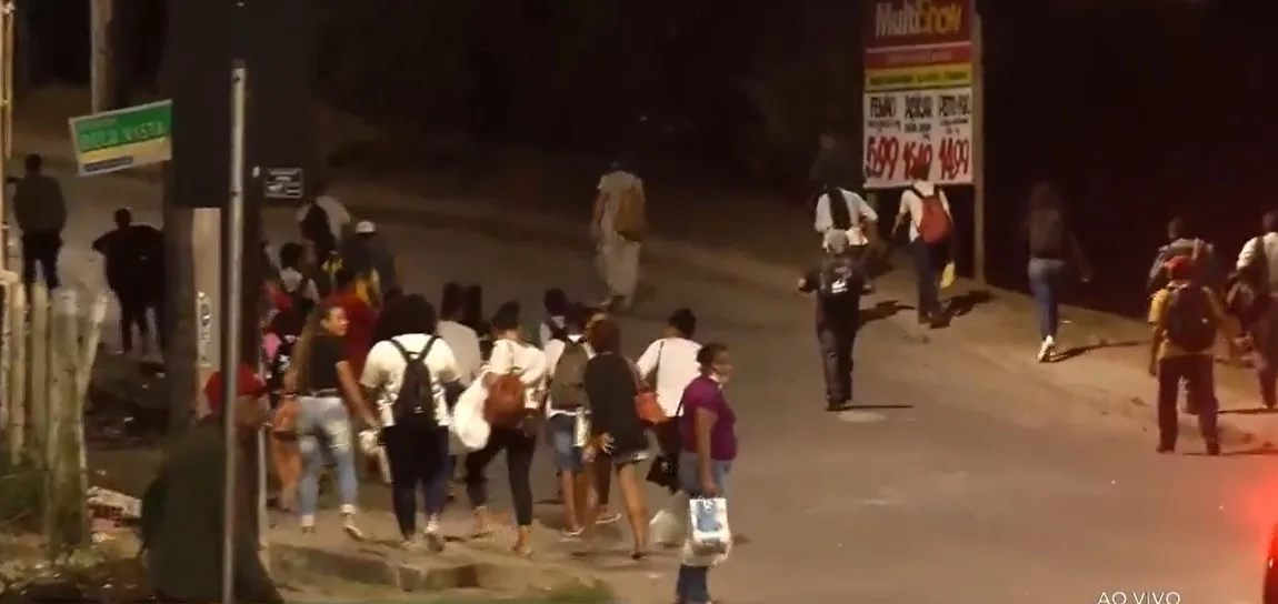 Bairro da Serra vive dia de insegurança com ônibus proibidos de circular e escolas fechadas