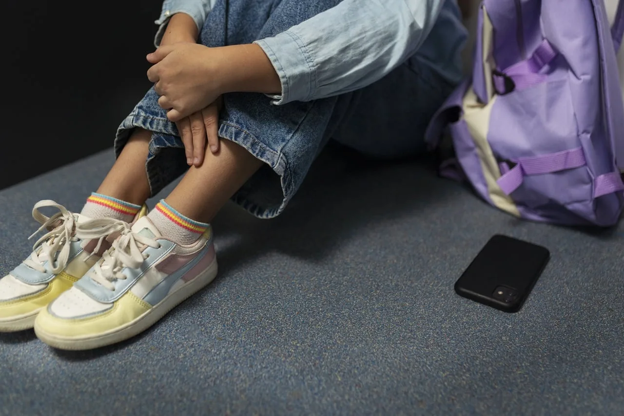 Crianças e celular nas escolas