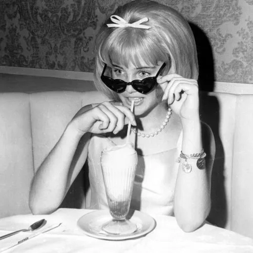 Sue Lyon, atriz do clássico ‘Lolita’, morre aos 73 anos