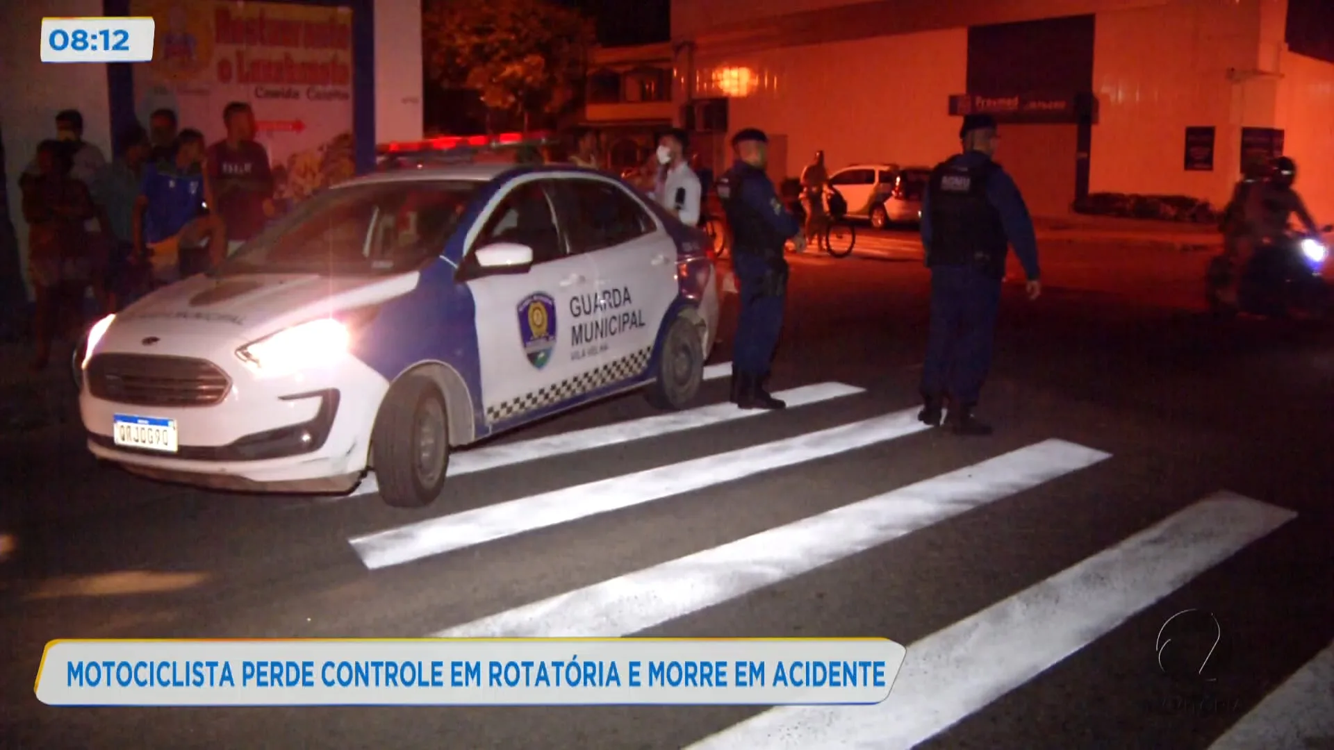 Motociclista perde controle em rotatória e morre em acidente