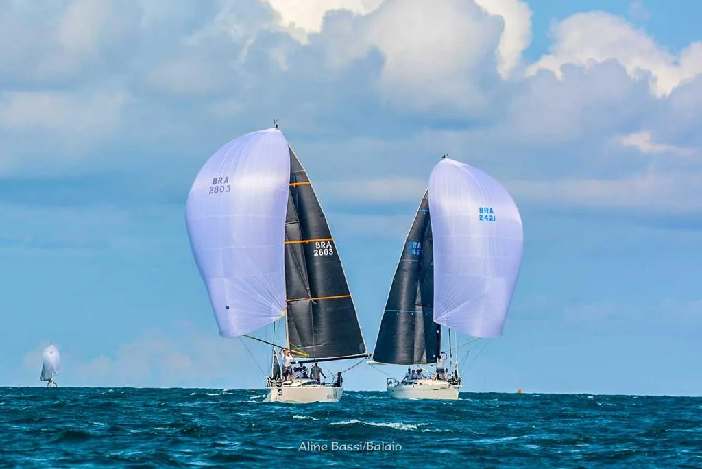 Três equipes do Espírito Santo participam de competições internacionais de vela