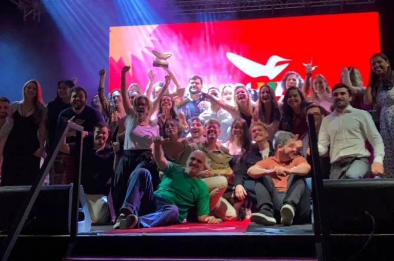 Não é raro e aconteceu de novo. MP Publicidade eleita agência do Ano do Prêmio Colibri 2024