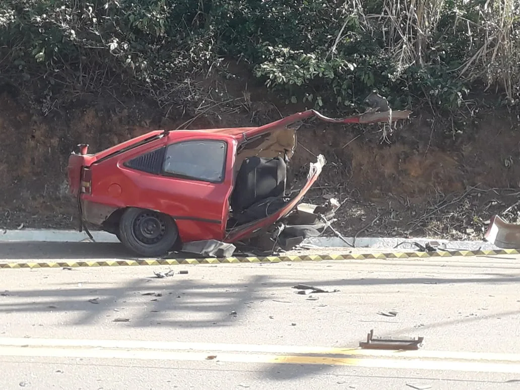 Rapaz de 17 anos morre em grave acidente de carro em Guarapari