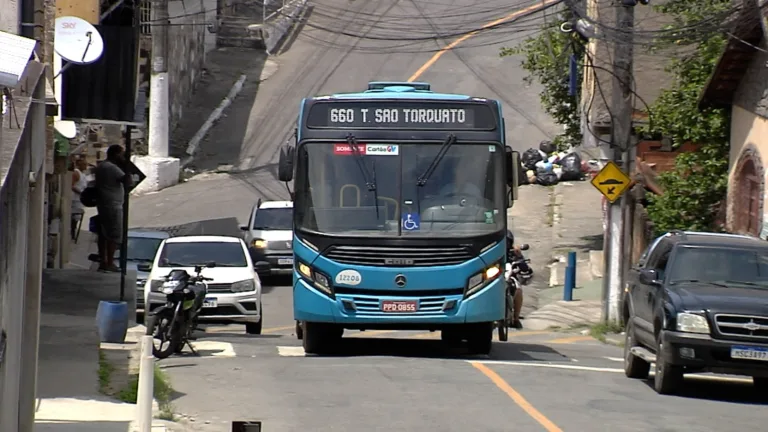 Passageiro é assaltado dentro de ônibus do Transcol em Vila Velha