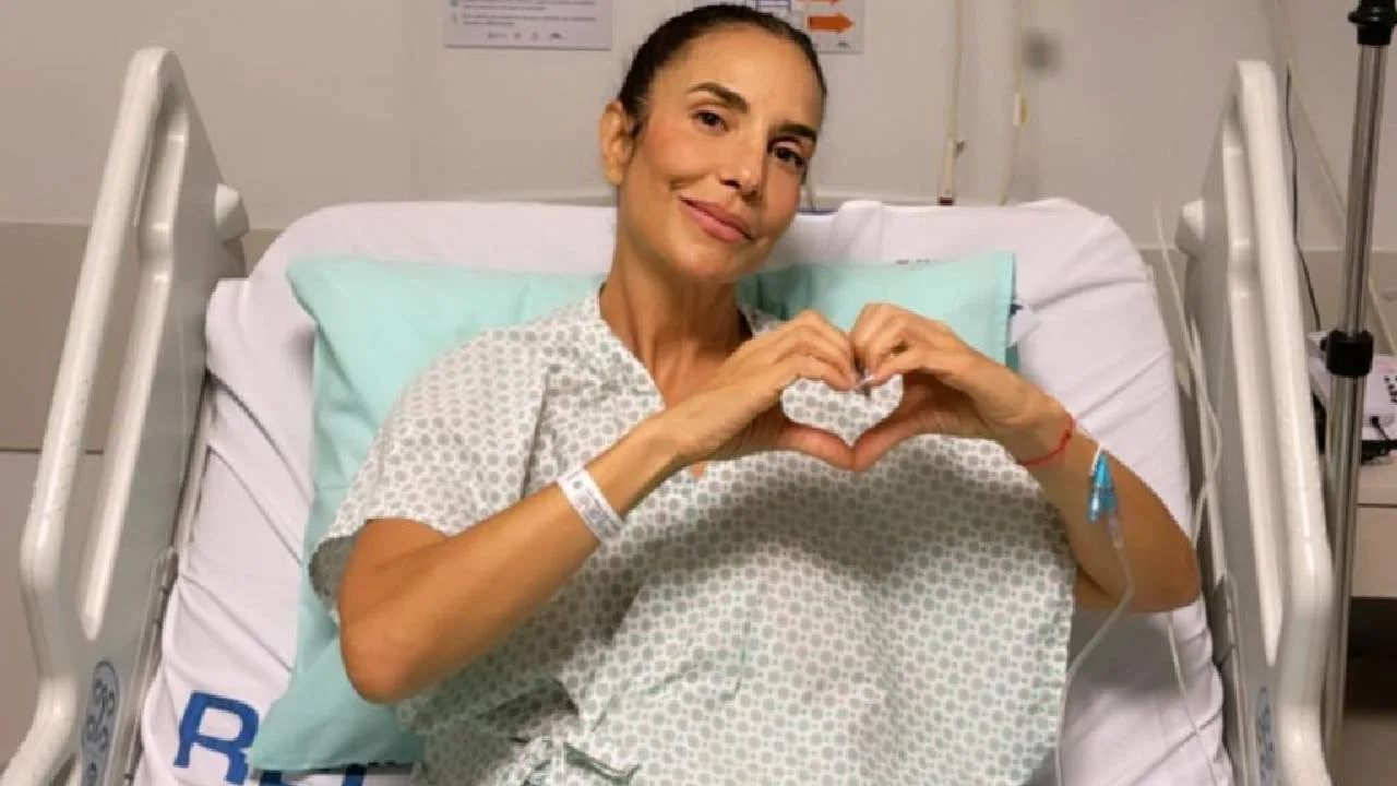 Ivete Sangalo recebe alta do hospital após pneumonia