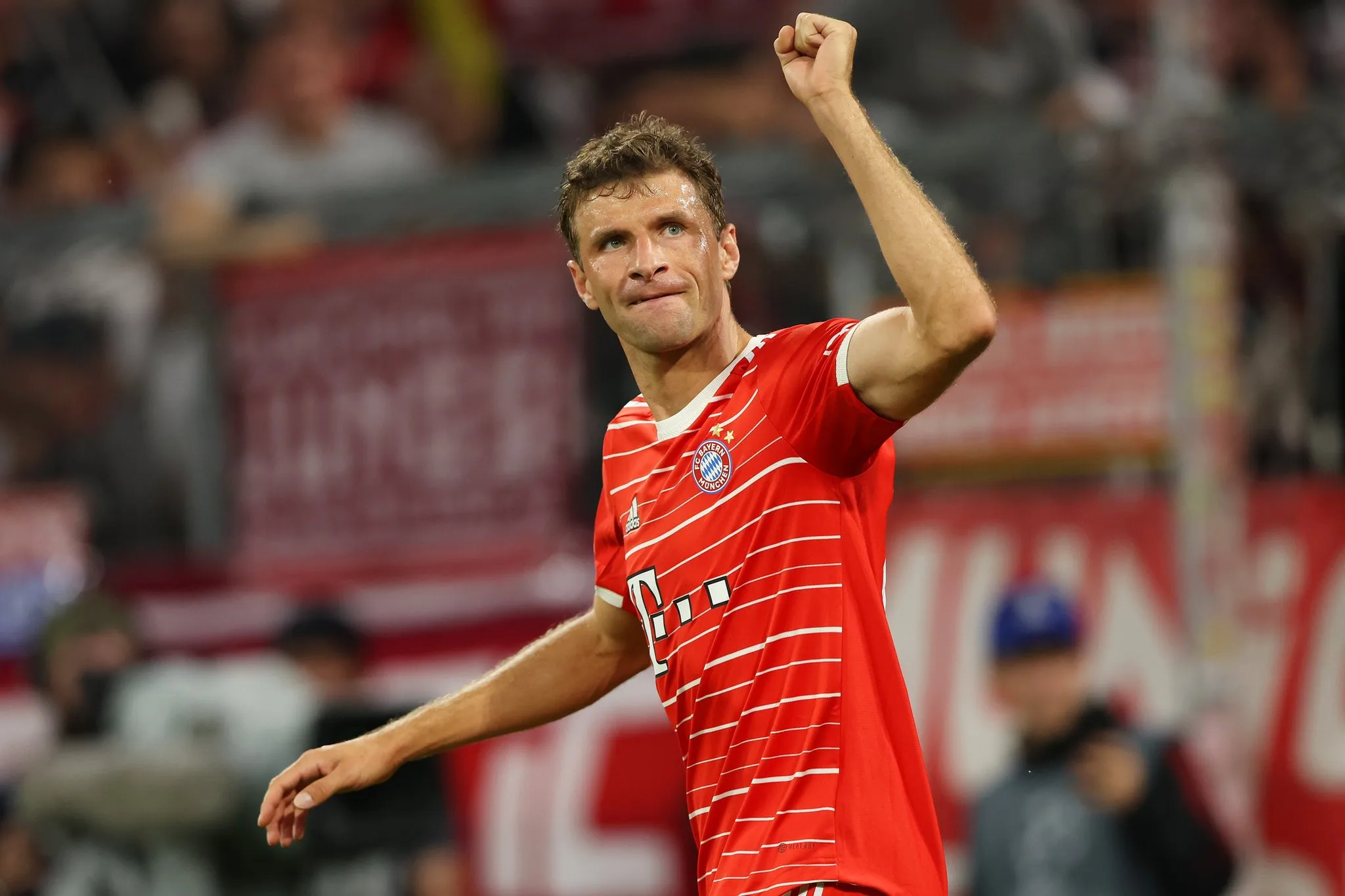 Müller e Kimmich, diagnosticados com covid, desfalcam Bayern na Liga dos Campeões