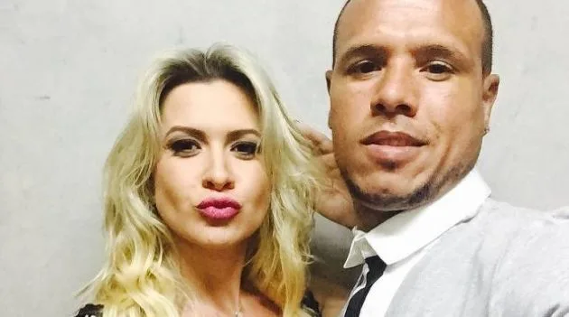 Esposa de Luis Fabiano diz que ex-jogador terá filha com amante