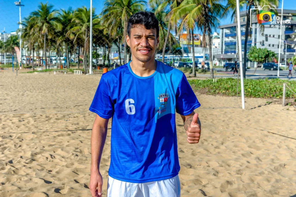 Alezyr saiu do campo para brilhar nas areias. (Foto: Léo Silveira)