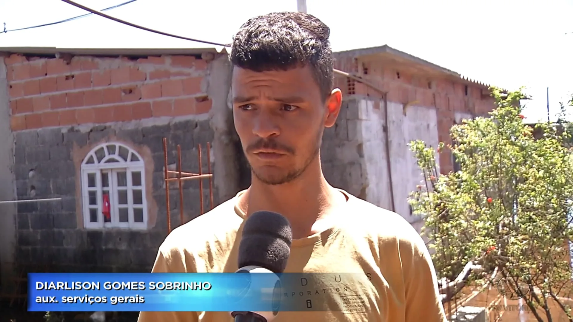 Bairro continua alagado após chuvas da semana passada