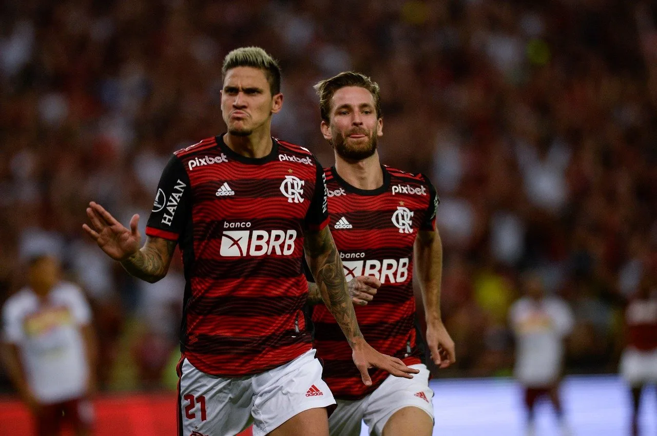 Pedro emenda sequência goleadora no Flamengo e volta a ser nome forte para a Copa