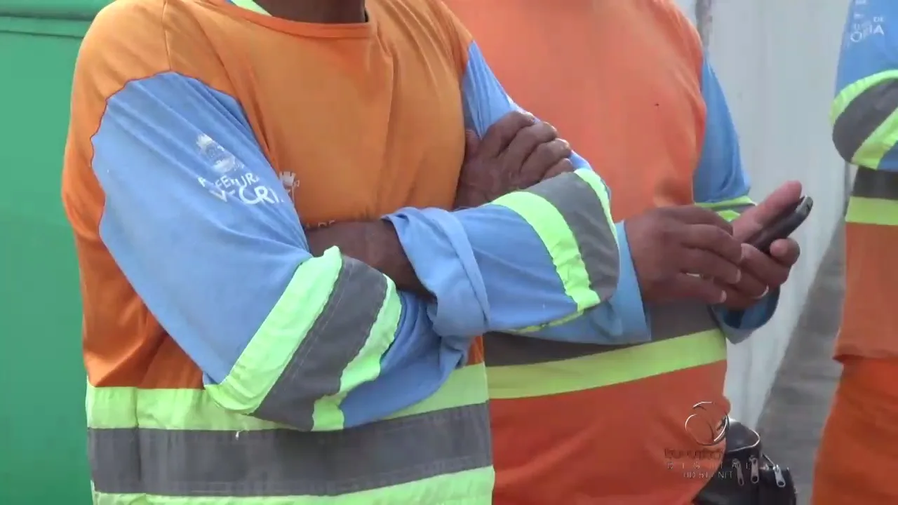 Para tentar pôr fim à greve de garis, TRT faz audiência de conciliação