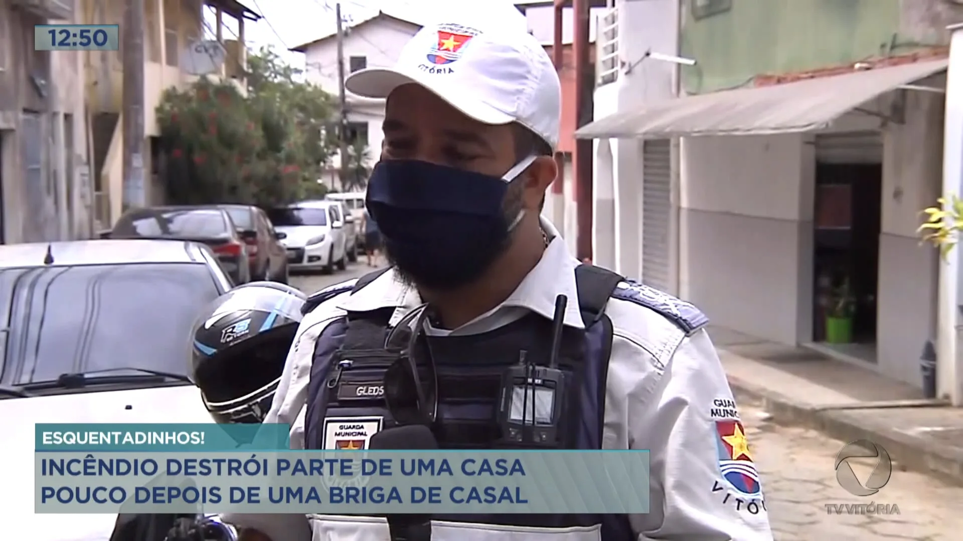 Casal briga e mulher ateia fogo na roupa do companheiro