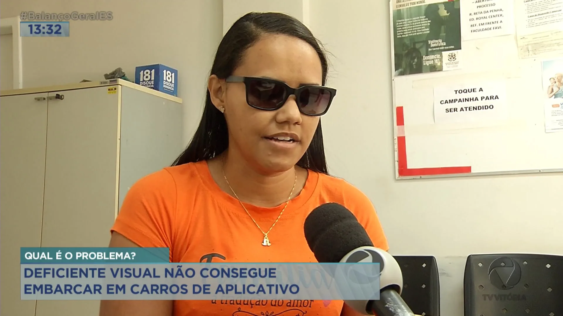 Mulher com deficiência visual não consegue embarcar com cão-guia em carro por App