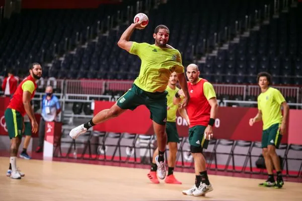 Brasil é derrotado pela França e perde mais uma no handebol masculino em Tóquio-2020