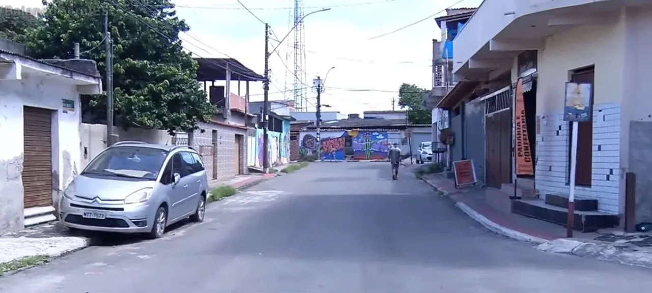 Ladrão tenta assaltar homem a caminho da igreja e é detido por moradores na Serra