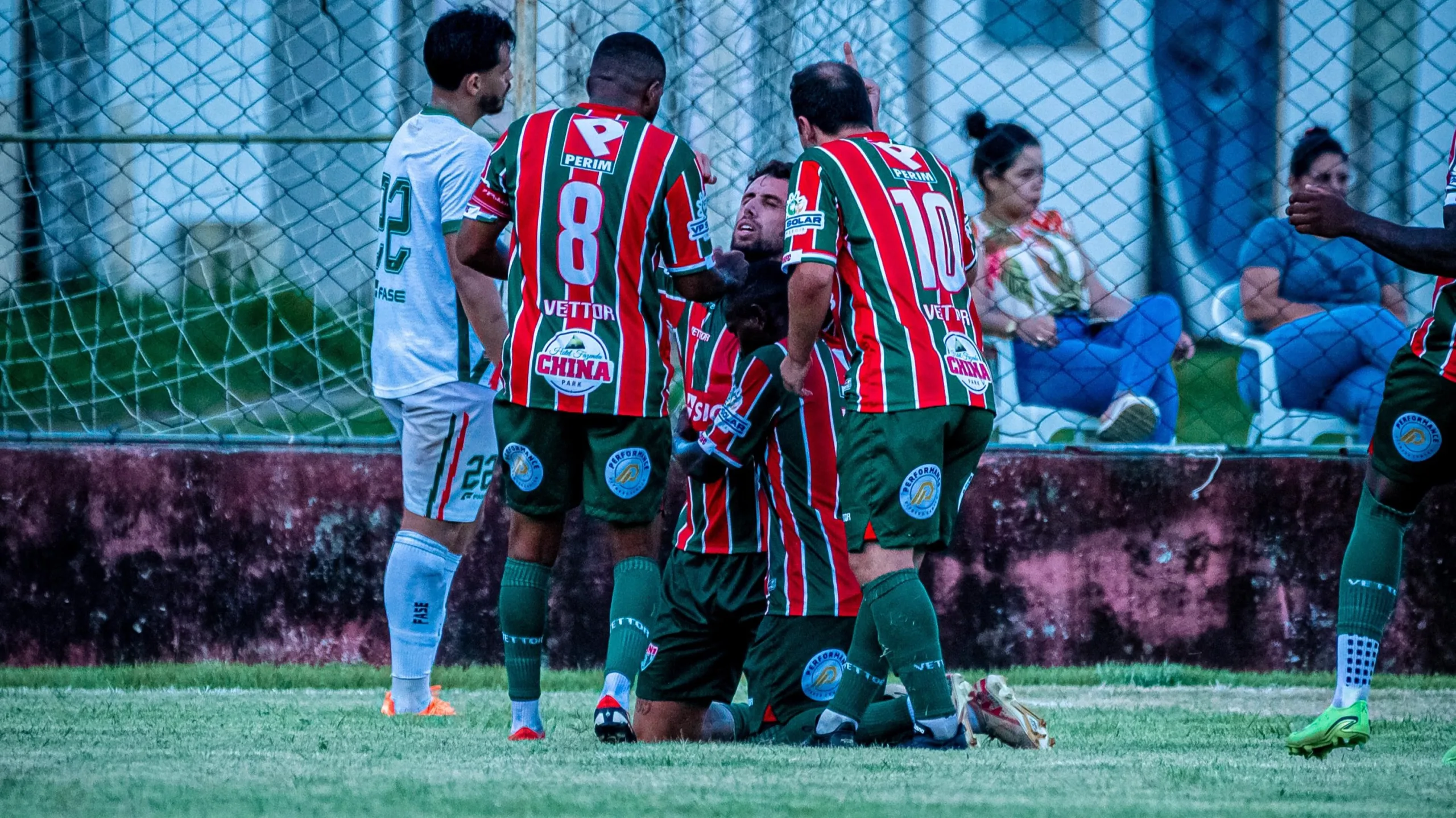 Capixabão: Real Noroeste x Rio Branco de Venda Nova. Comemoração de gol do Rio Branco de Venda Nova