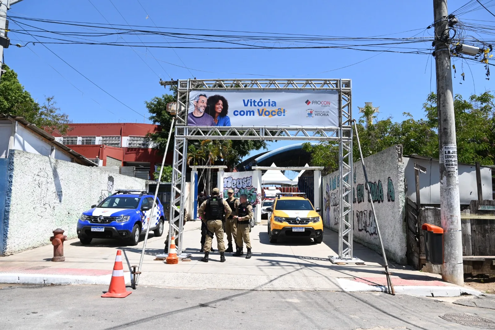 “Vitória com Você” chega a Inhanguetá oferecendo serviços essenciais à comunidade