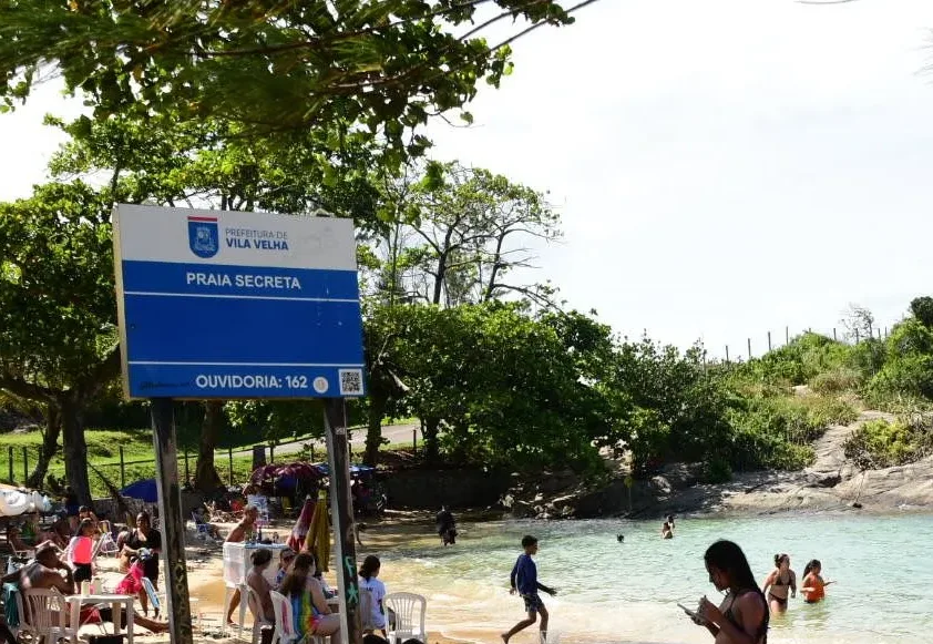 Praia Secreta em Vila Velha 