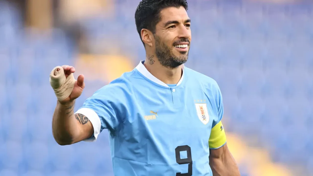 Luis Suárez ajuda a evitar tentativa de suicídio no Uruguai