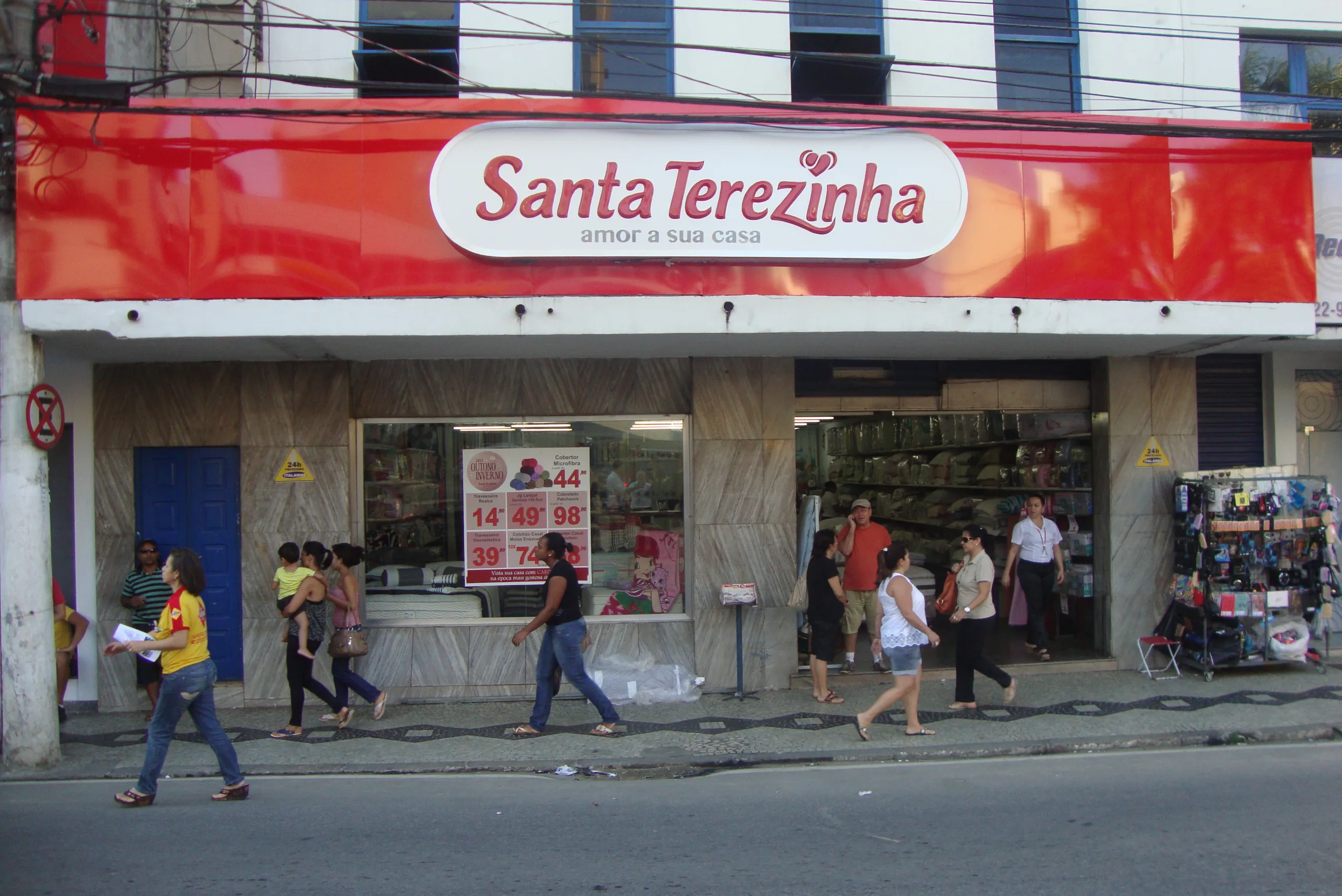 Santa Terezinha faz reinauguração da unidade de Cachoeiro