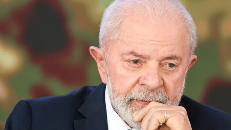 Lula fará novo procedimento cirúrgico na cabeça nesta quinta