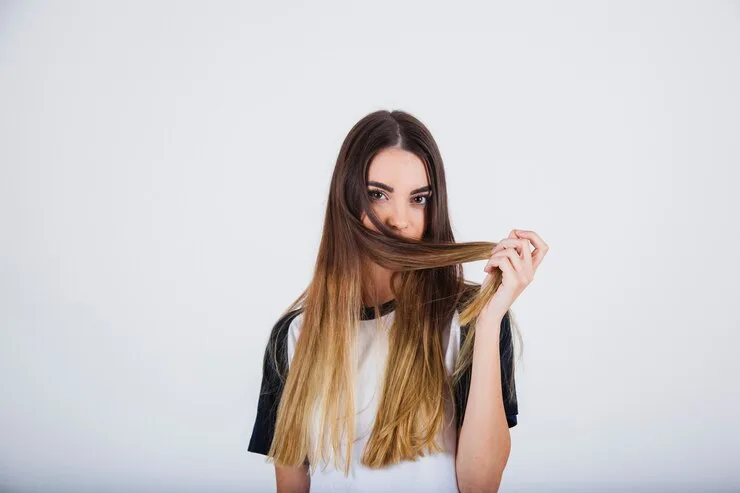 Óleo de cabelo caseiro: receita é segredo para cuidar sem danificar o fio e tirar frizz