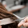 3 cortes de cabelo que rejuvenescem mulheres 40+ em até 20 anos