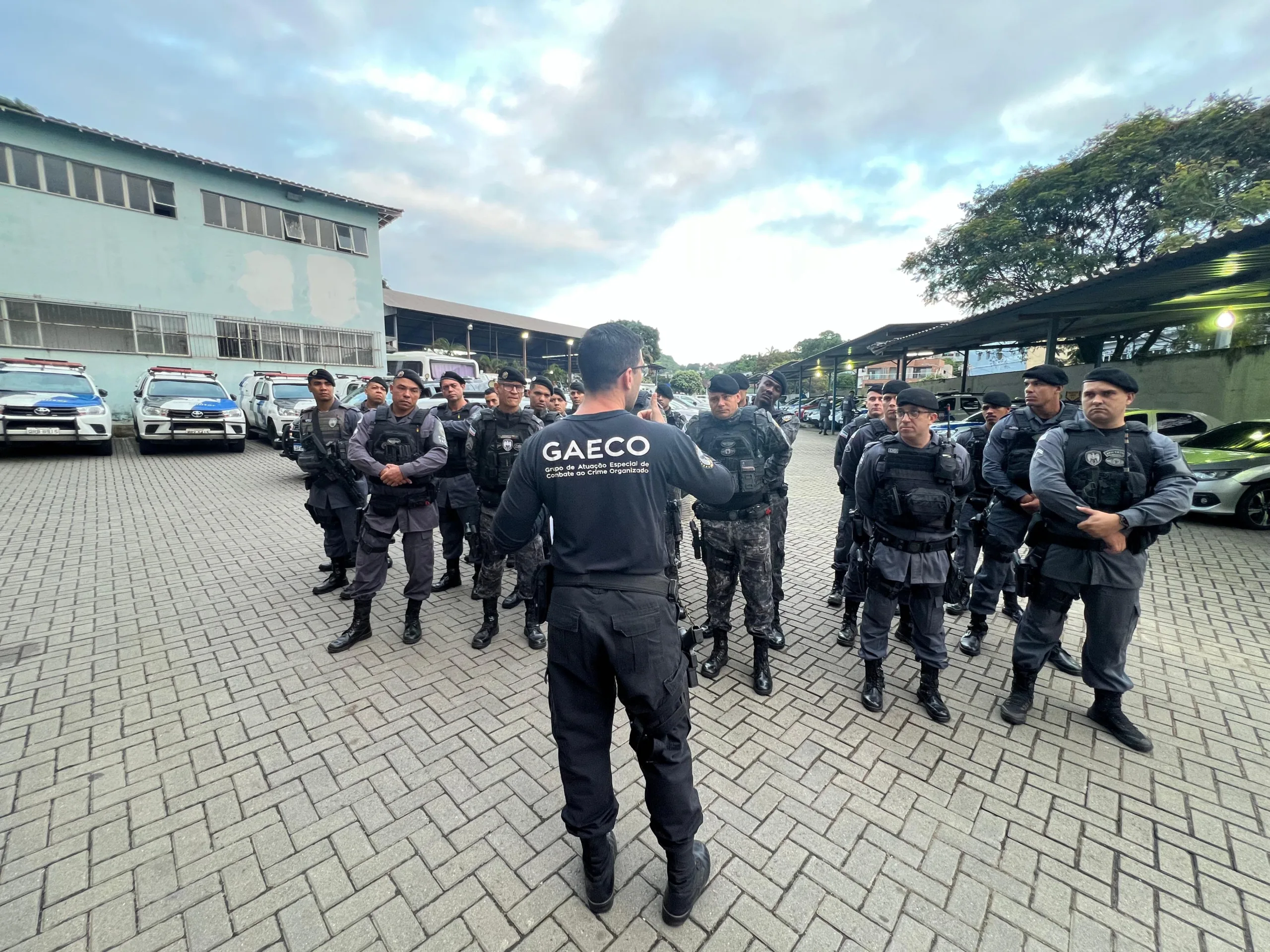 Líder e membros do PCC são alvos de operação do Gaeco em Vitória