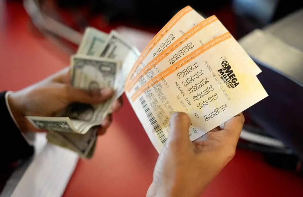 Prêmio da Mega Millions salta para R$ 2,2 bilhões e você pode ganhar do Brasil!