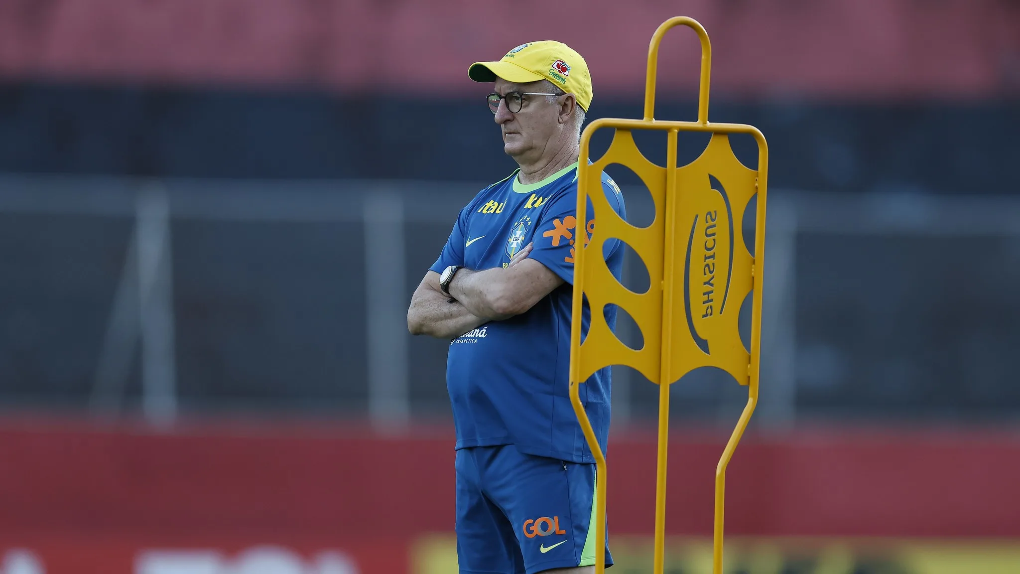 Dorival Júnior reclama de exagero nas críticas à Seleção Brasileira