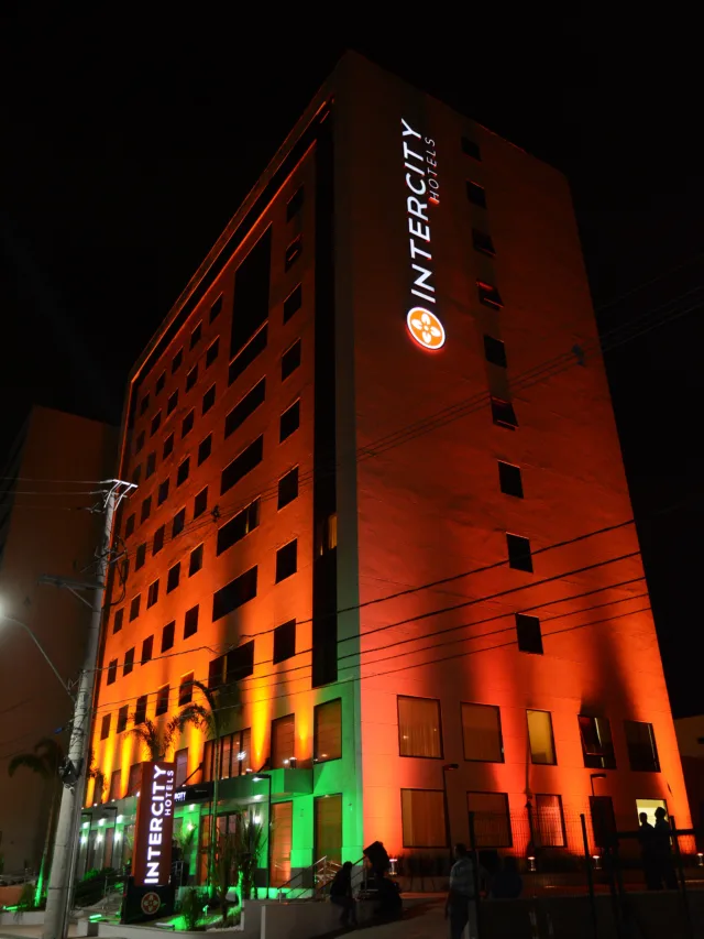 Linhares recebe inauguração de novo hotel com 162 apartamentos