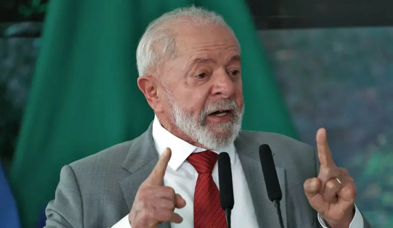 Lula em discurso