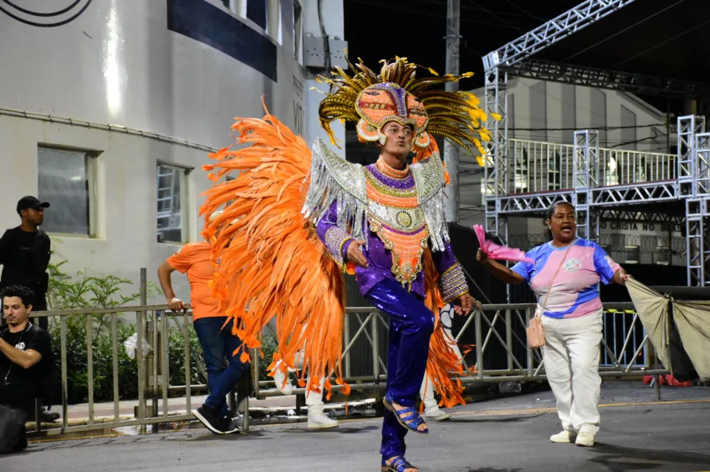 Carnaval de Vitória - Novo Império - Ensaio técnico