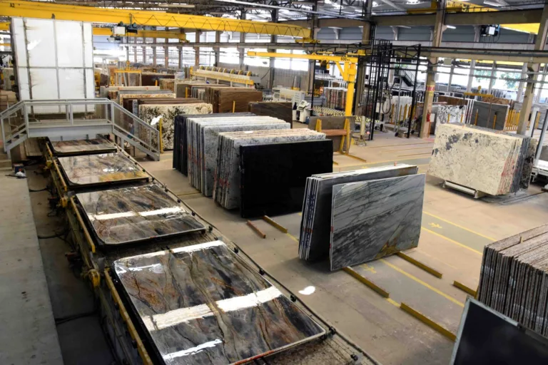 Grandes armadores acreditam que o complexo portuário do Estado apresenta possibilidades para a exportação de rochas naturais do Estado. Crédito: Divulgação