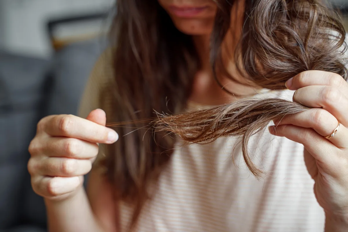 Como evitar as pontas duplas e sem precisa cortar o cabelo