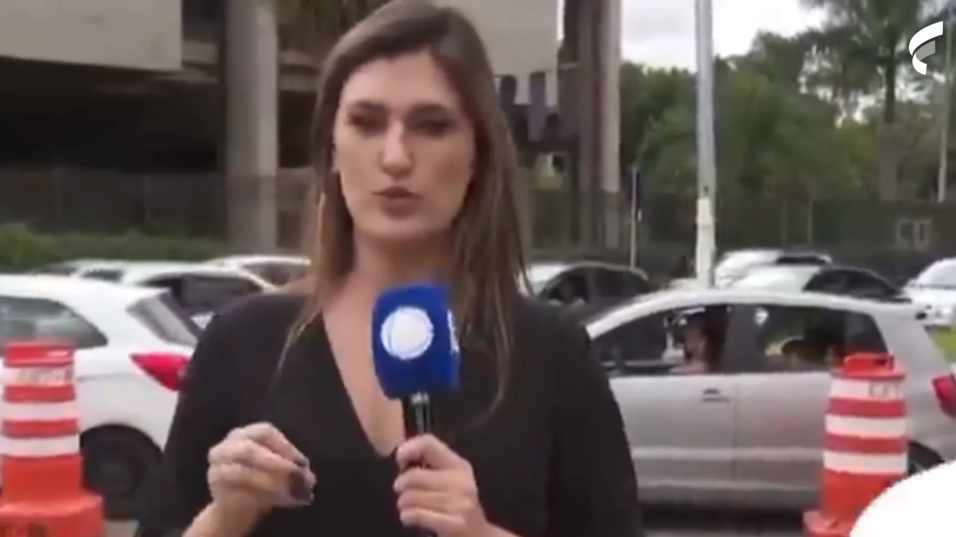 Jornalista da Record é furtada enquanto fazia reportagem na rodoviária do Tietê