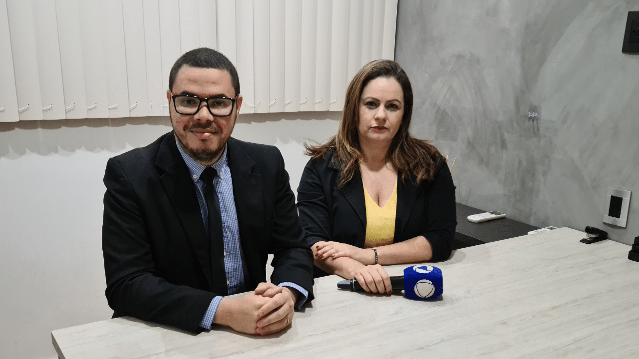 Marcelle Altoé conversou com Pedro Carvalho, advogado especialista em Direito do Trabalho. Foto: Conexão Justiça