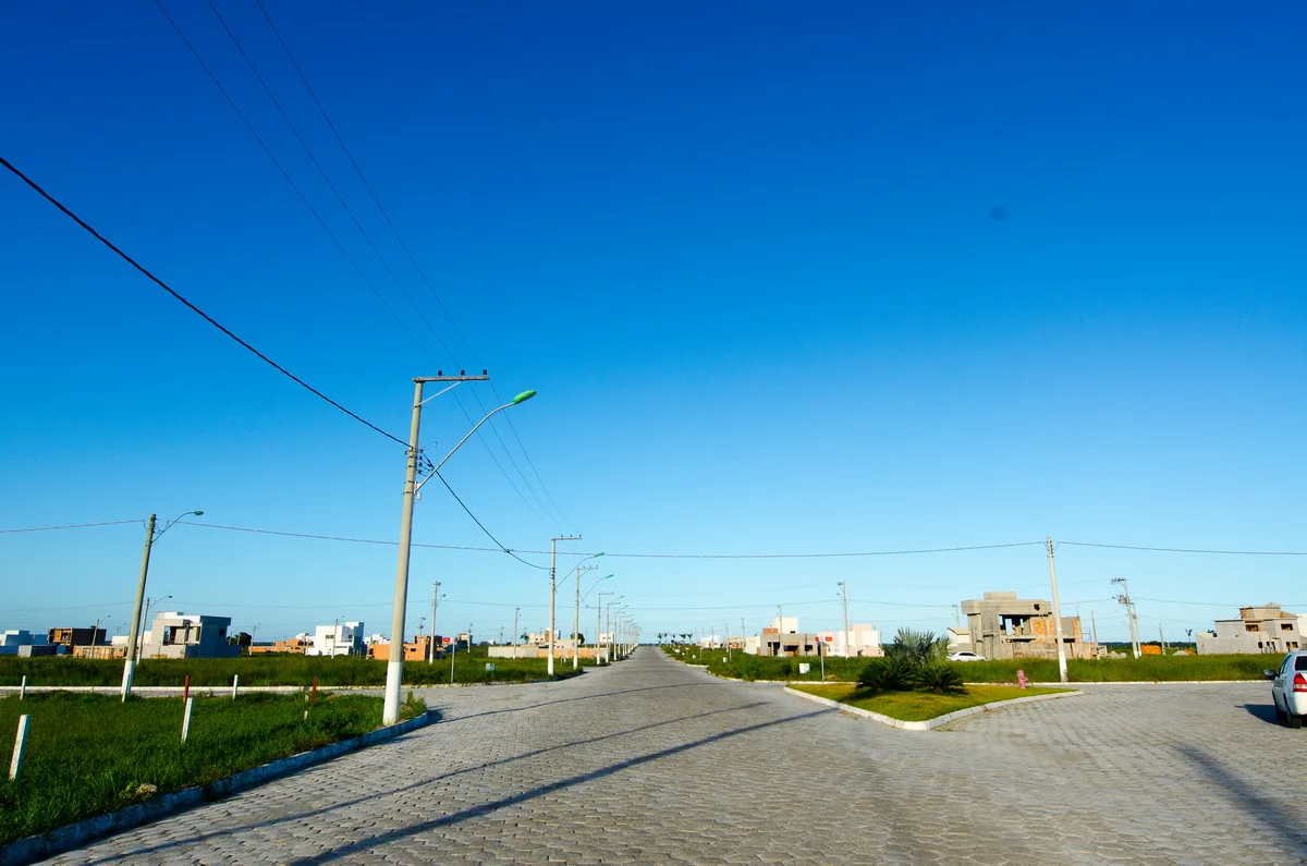 Construtora promove ação de limpeza de lotes em São Mateus