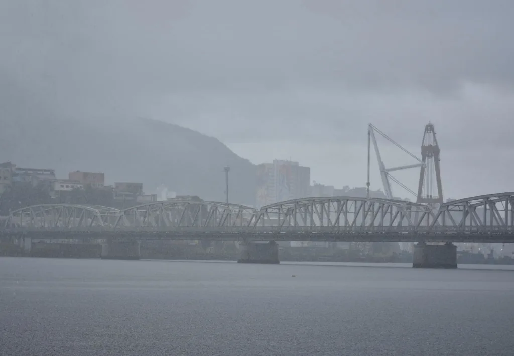 Previsão do tempo chuva clima tempo nublado