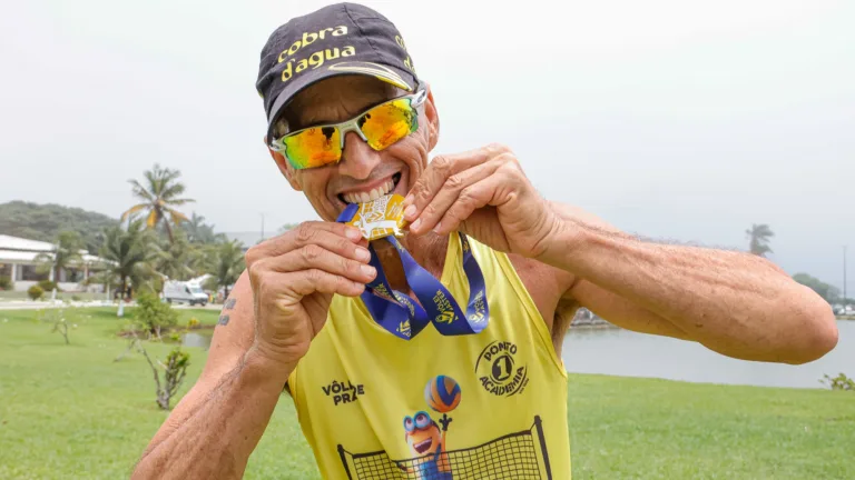 Capixaba é o maior medalhista do vôlei de praia brasileiro master