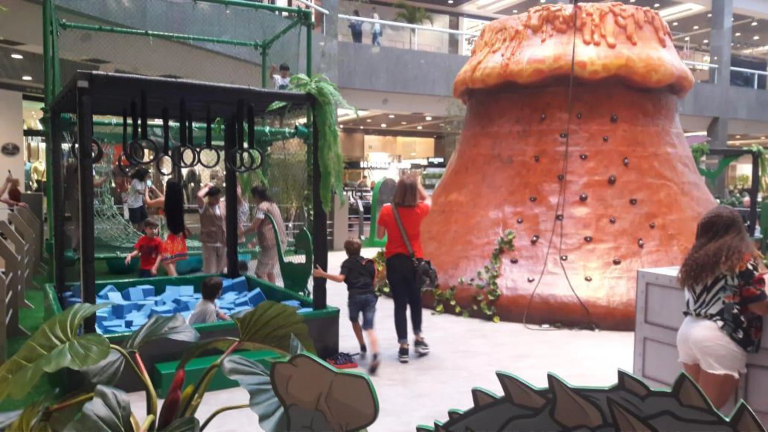 Jurassic World é atração para férias escolares no Shopping Vitória