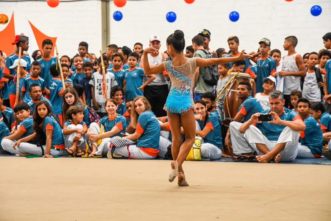 Apoio de aço