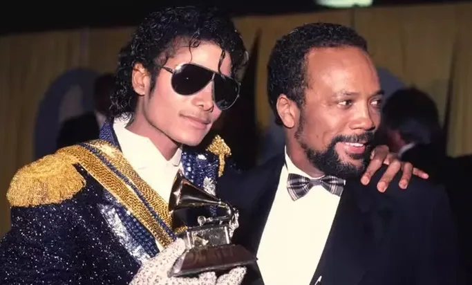 Morre Quincy Jones, lendário produtor do álbum Thriller de Michael Jackson