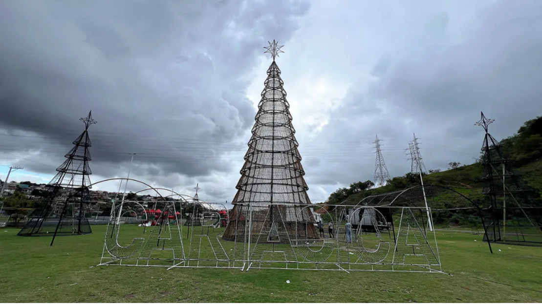 Cariacica terá árvore de Natal de 23 metros, Casa do Papai Noel e roda-gigante